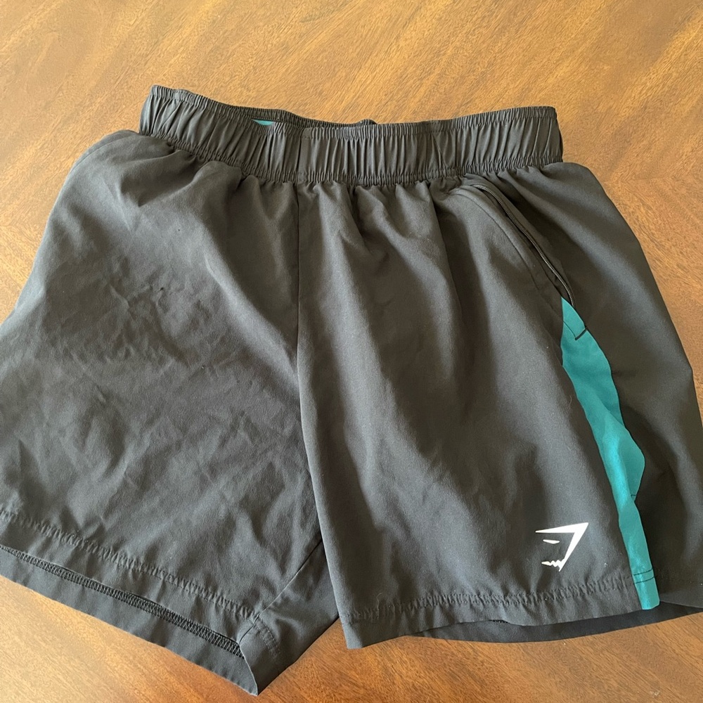 Gymshark shorts purchased but never worn size Med